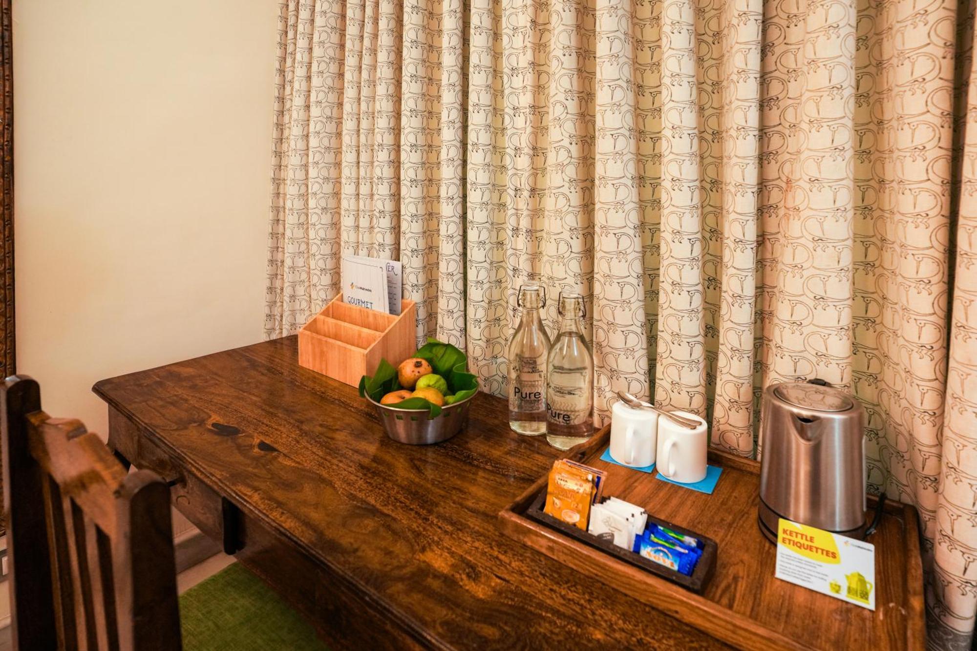 Hotel Club Mahindra Bharatpur Extérieur photo