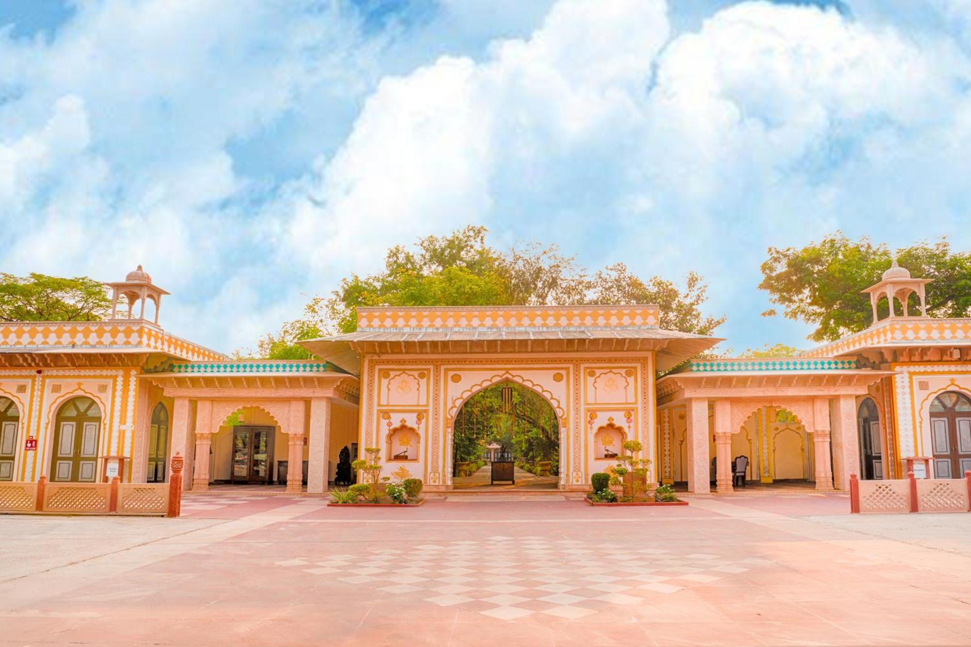 Hotel Club Mahindra Bharatpur Extérieur photo