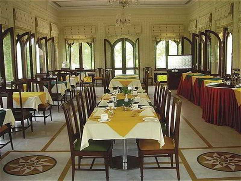 Hotel Club Mahindra Bharatpur Restaurant photo